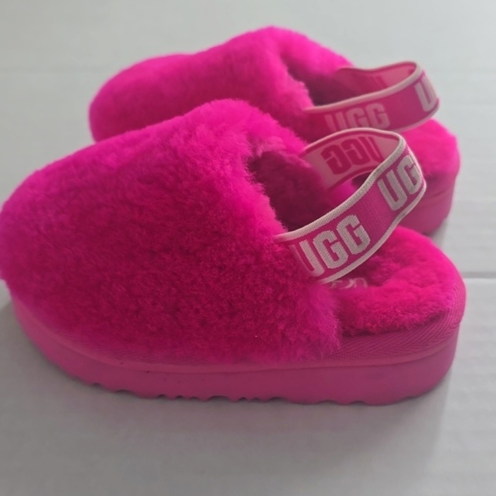 UGG Fluff Yeah Clog-  Toddler Girl's Pink Sz 6